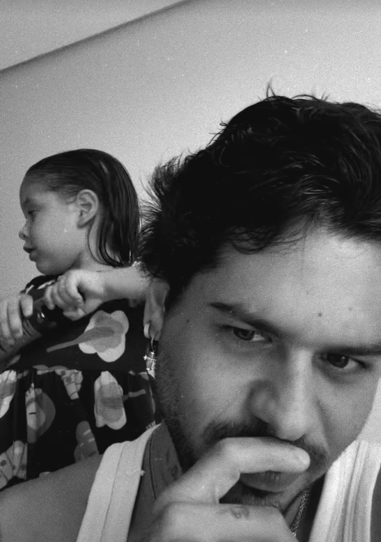 Zé Felipe mostra momento de beleza com Maria Flor