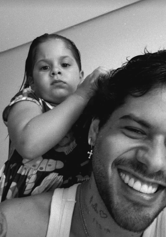 Zé Felipe mostra momento de beleza com Maria Flor