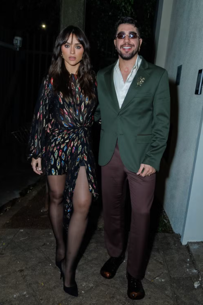 Ronaldo celebra 50 anos com ex, quatro filhos e famosos em grande festa