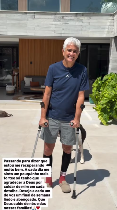 Ex-craque da Seleção, Bebeto surge de muletas e revela detalhes da recuperação