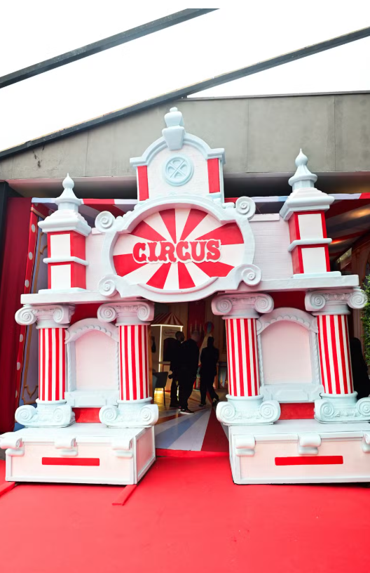 Carol Peixinho e Thiaguinho reúnem 500 convidados em festa luxuosa para o filho Bento Carol Peixinho e Thiaguinho reúnem 500 convidados em festa luxuosa para o filho Bento
