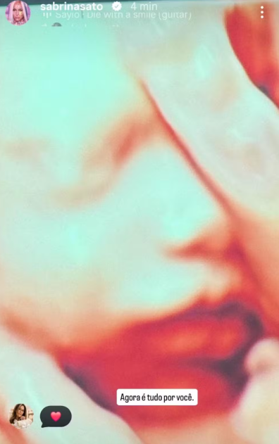 Sabrina Sato mostra rosto do bebê que espera com Nicolas Prattes