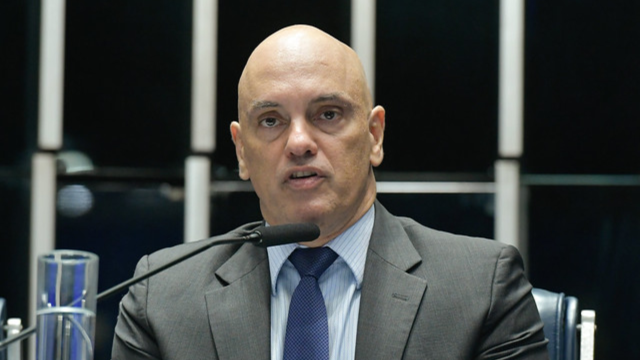Alexandre de Moraes refuta irregularidades no Master e denuncia investigação politicamente motivada de Mendonça