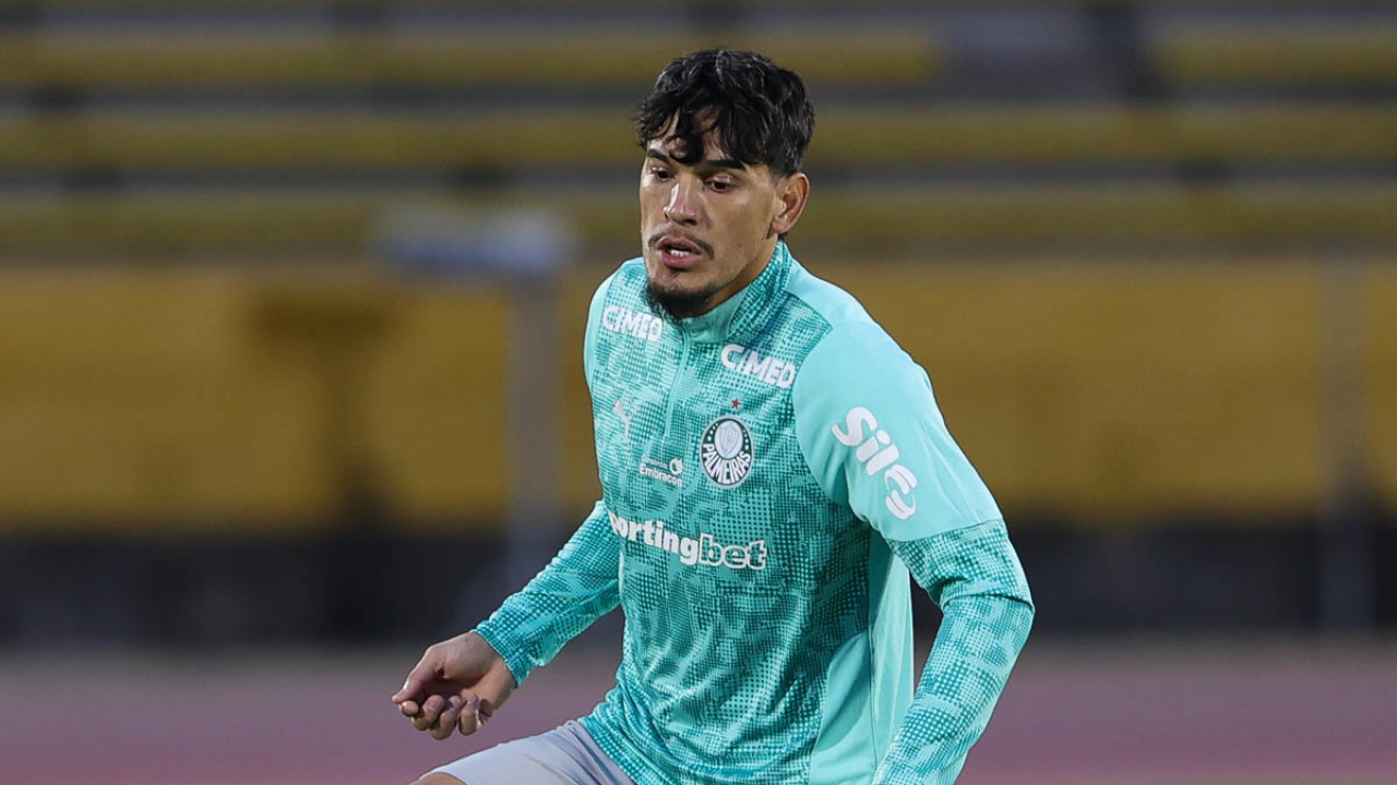 Palmeiras mexe na defesa antes de duelo decisivo da Libertadores
