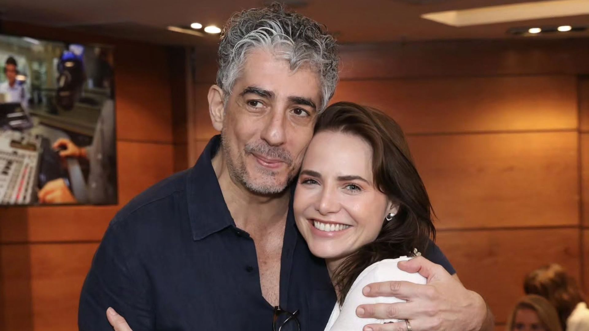 Após reconciliação, Letícia Colin explica escolha de viver em casa diferente do marido