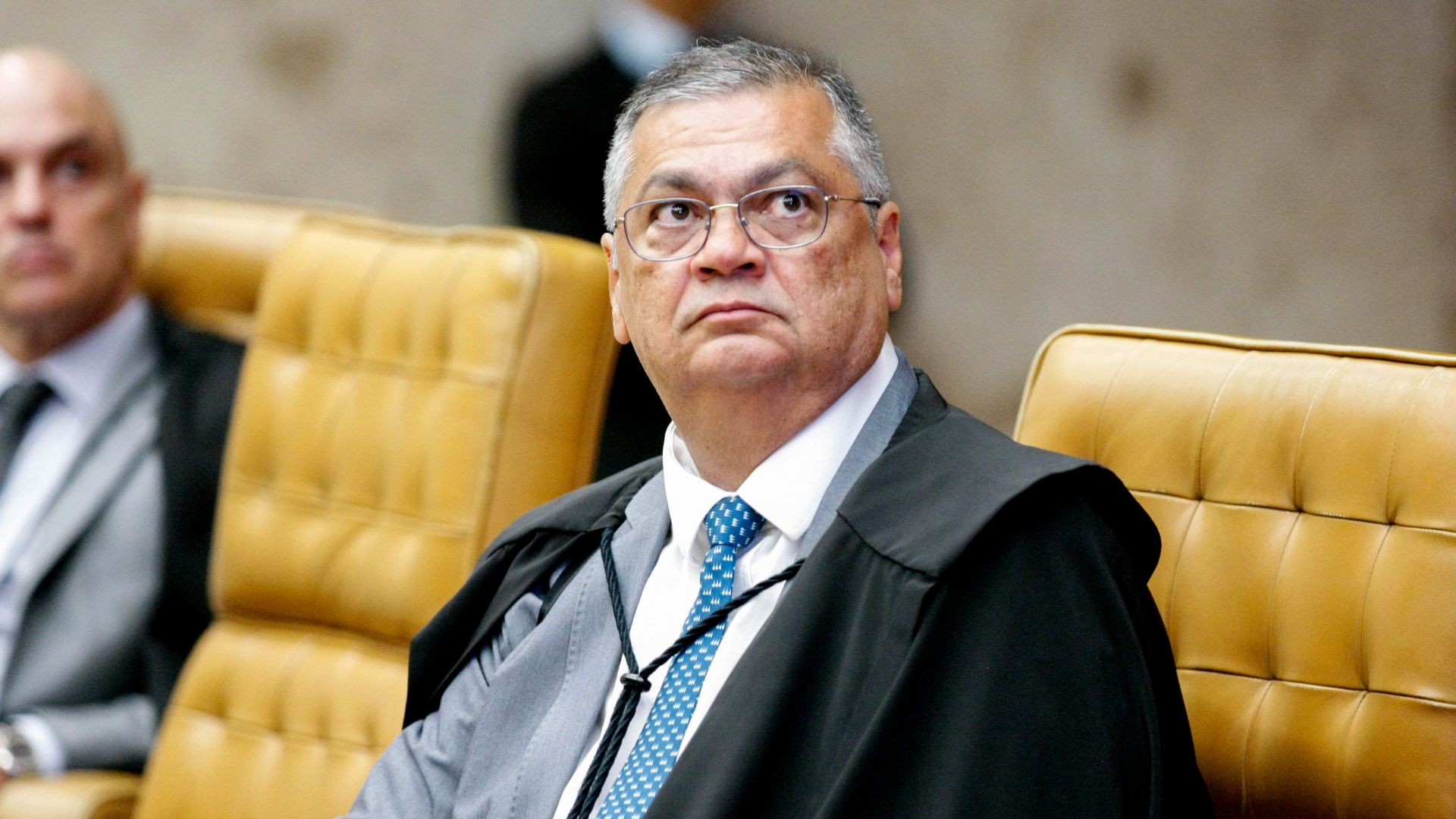 Decisão de Dino: Ministro anula mudanças no comando da PF e critica ação ‘em causa própria’