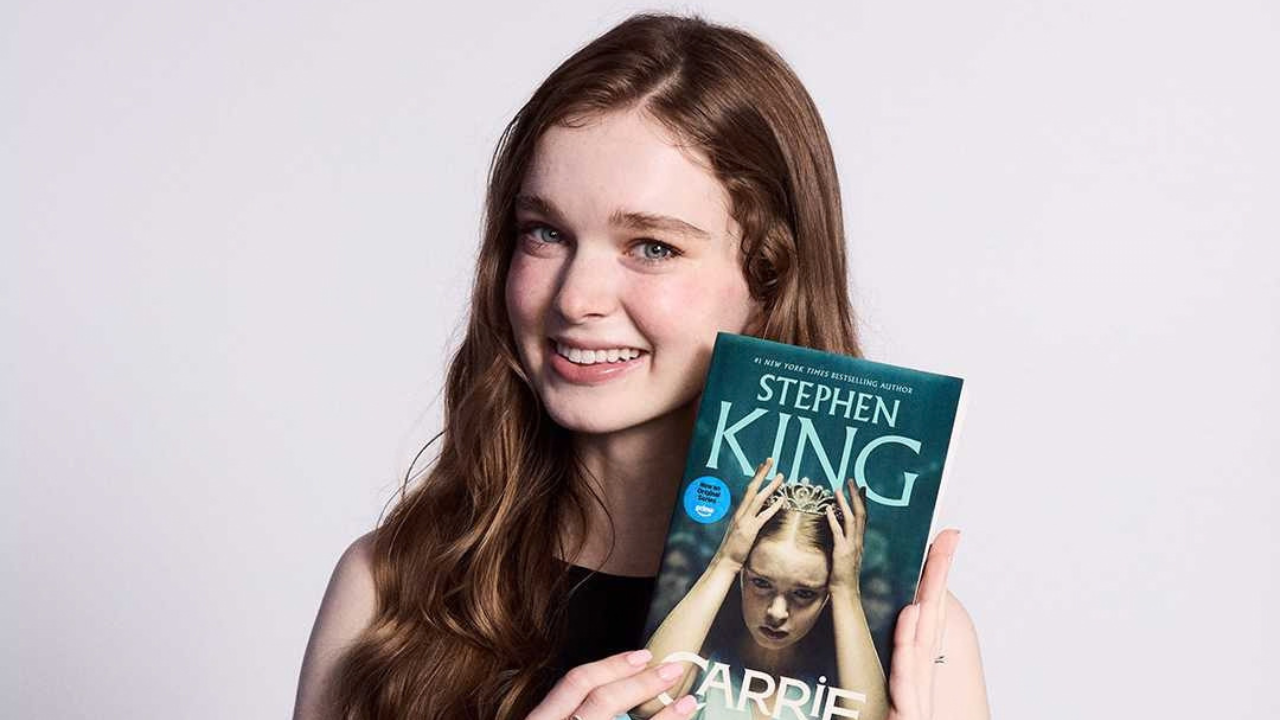 Nova adaptação de “Carrie” ganha pôster inédito e promete revisitar clássico do terror