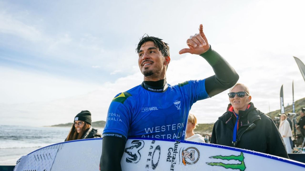 Gabriel Medina ganha nota 10 e celebra apoio em fase difícil