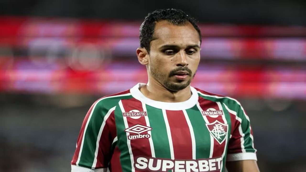 Lima enquanto ainda atuava pelo Fluminense