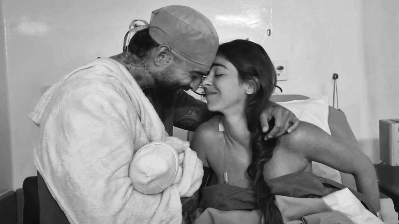 Maluma compartilha primeiro retrato de Órion, o segundo filho com Susana Gómez
