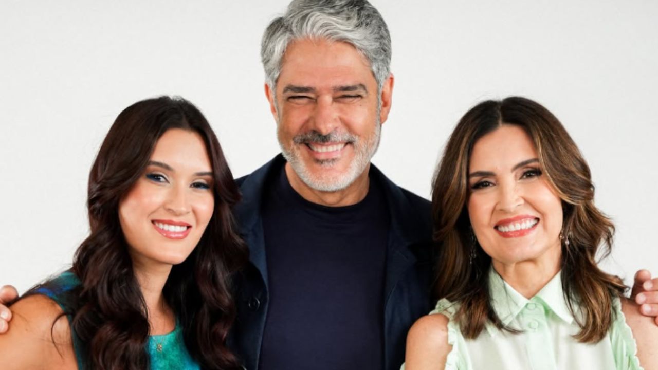 Bia Bonemer, William Bonner e Fátima Bernades nos bastidores de gravação do "Cá entre nós" I Reprodução/Instagram/@fatimabernardes