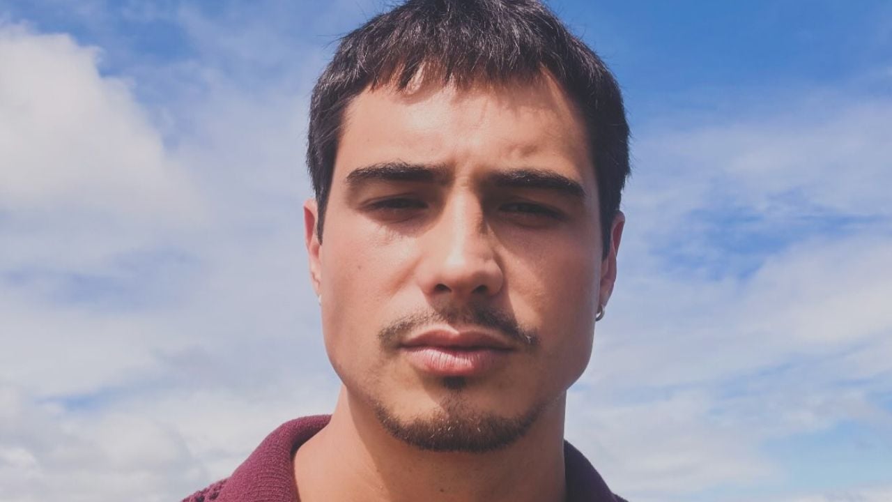 Suposto affair de Anitta, Danilo Mesquita exibe shape durante viagem à Chapada Diamantina