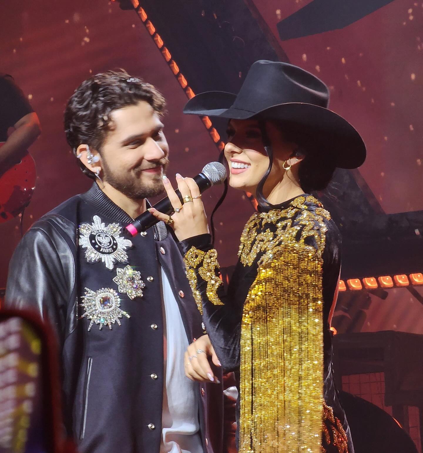 Justiça suspende contratação de shows de Ana Castela e Gustavo Mioto em MG Justiça suspende contratação de shows de Ana Castela e Gustavo Mioto em MG