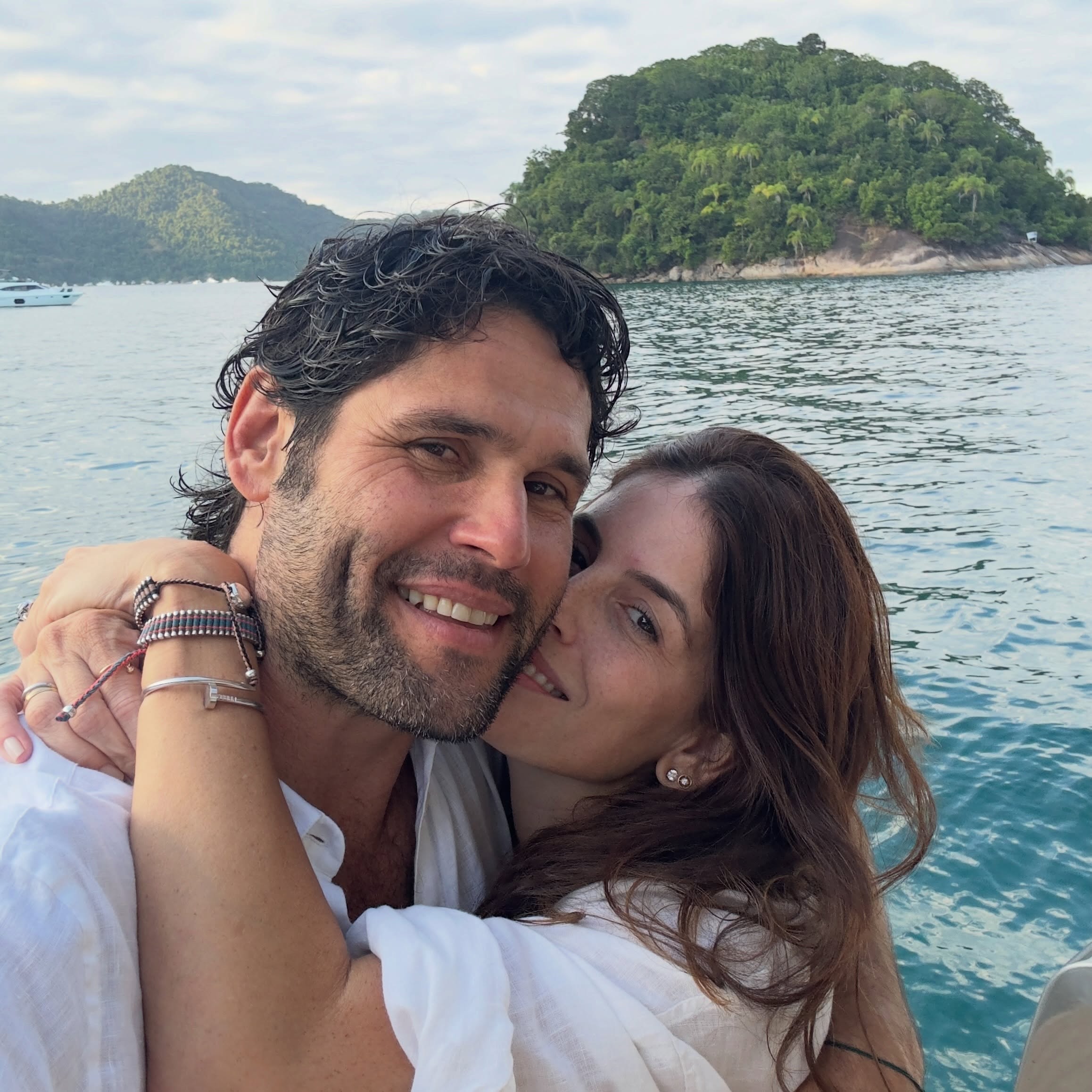 Dudu Azevedo revela o que levou à reconciliação após cinco anos separado: “O amor ainda estava dentro de nós”