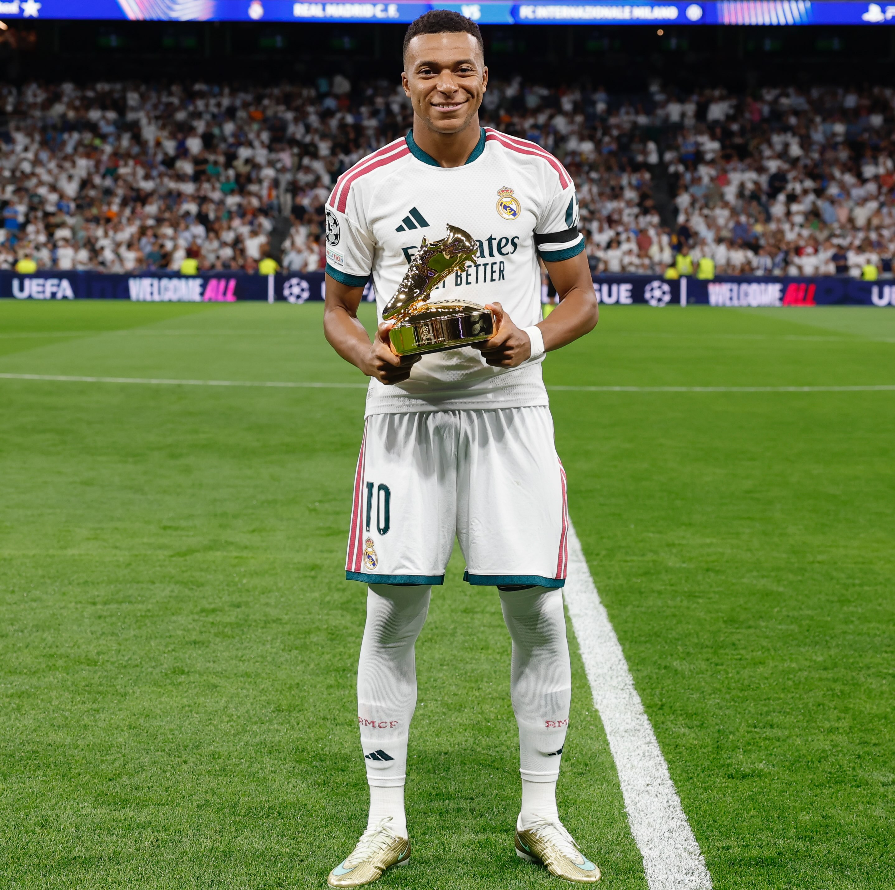 Kylian Mbappé diz que merece a Bola de Ouro: "Ninguém fez temporada melhor que eu"
