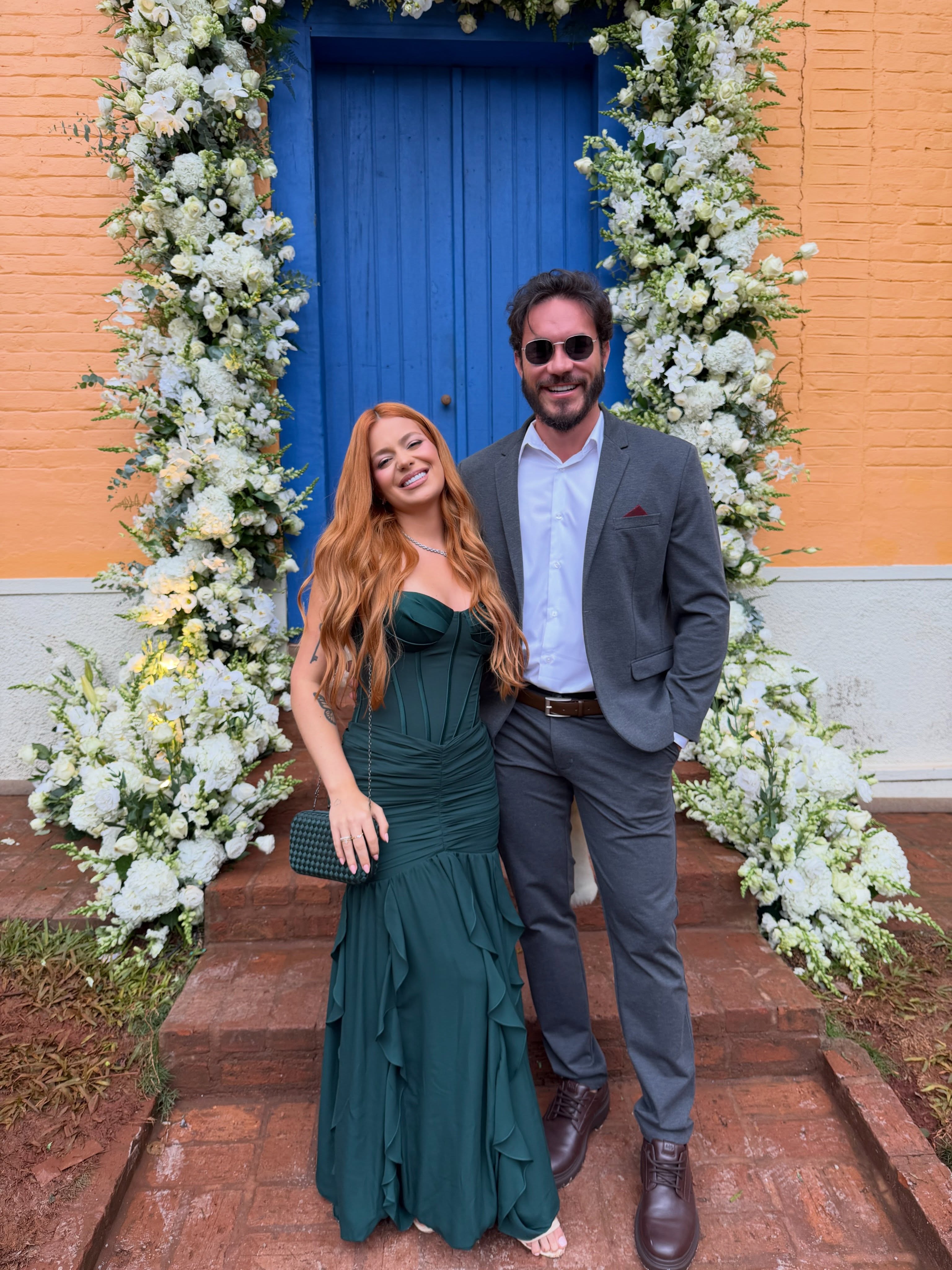 Viih Tube brilha em verde-esmeralda no casamento religioso de Ana Hickmann e Edu Guedes em São Paulo