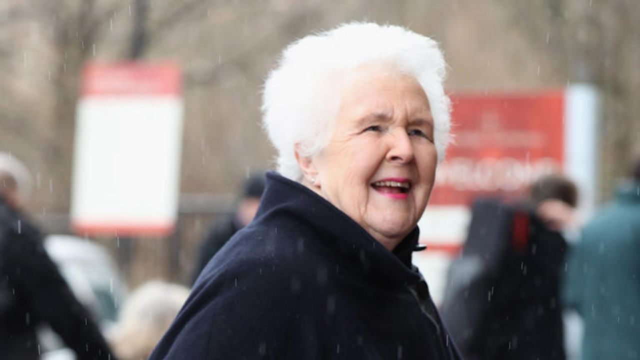 Morre, aos 84 anos, a atriz britânica Stephanie Cole