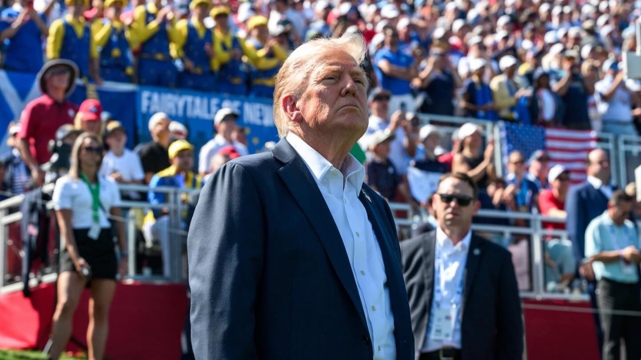 Disputa entre Donald Trump e emissoras chega à Justiça Federal nos EUA