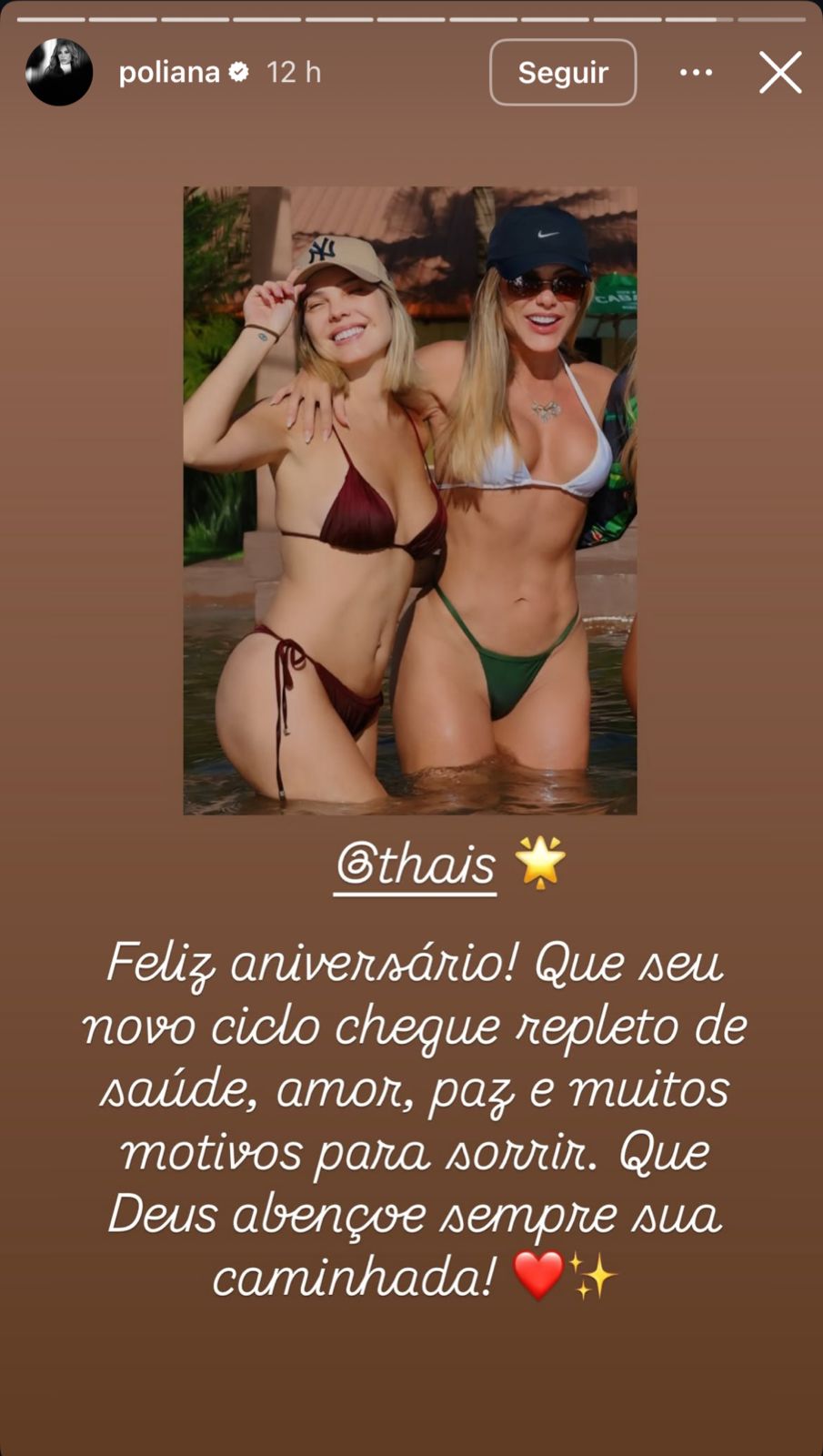 Poliana Rocha mostra shape ao lado da esposa de Pedro Leonardo