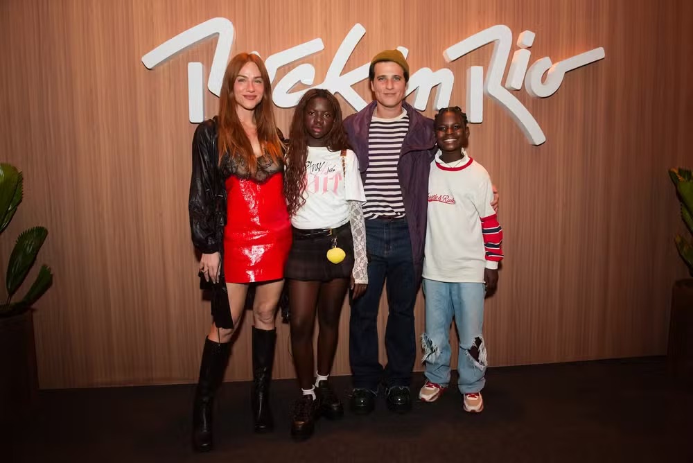 Giovanna Ewbank e Bruno Gagliasso levam os filhos ao Rock in Rio para show do Stray Kids
