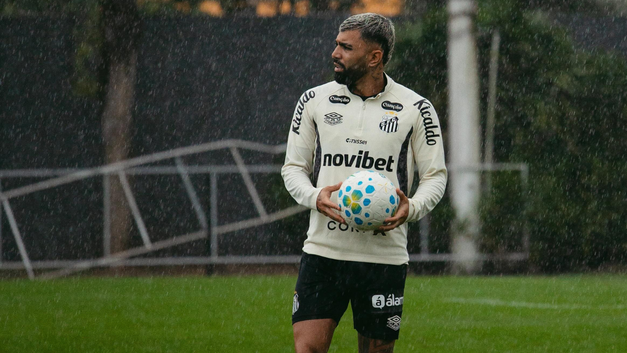 Gabigol se pronuncia sobre entrevista polêmica e pede desculpas ao Santos