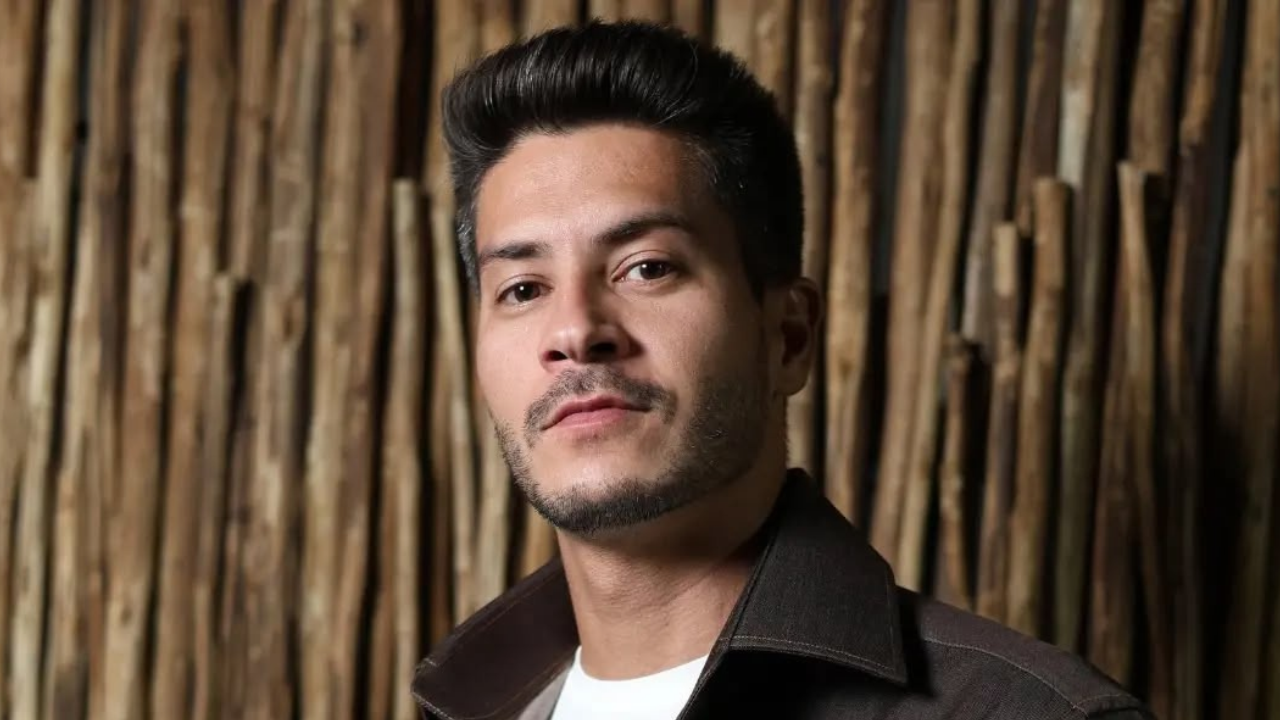 Arthur Aguiar reage a rumores de despejo e esclarece suposta dívida de R$ 400 mil em cartões
