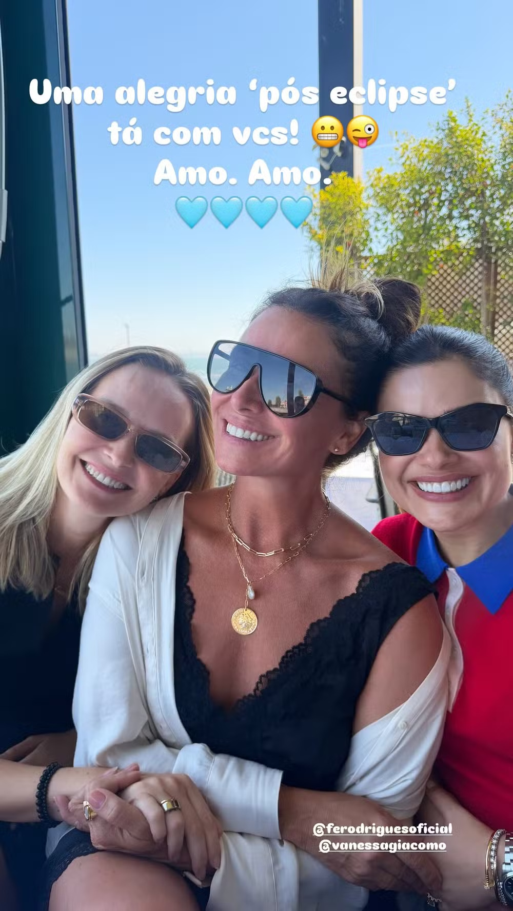 Giovanna Antonelli, Fernanda Rodrigues e Vanessa Giácomo celebram amizade em Lisboa