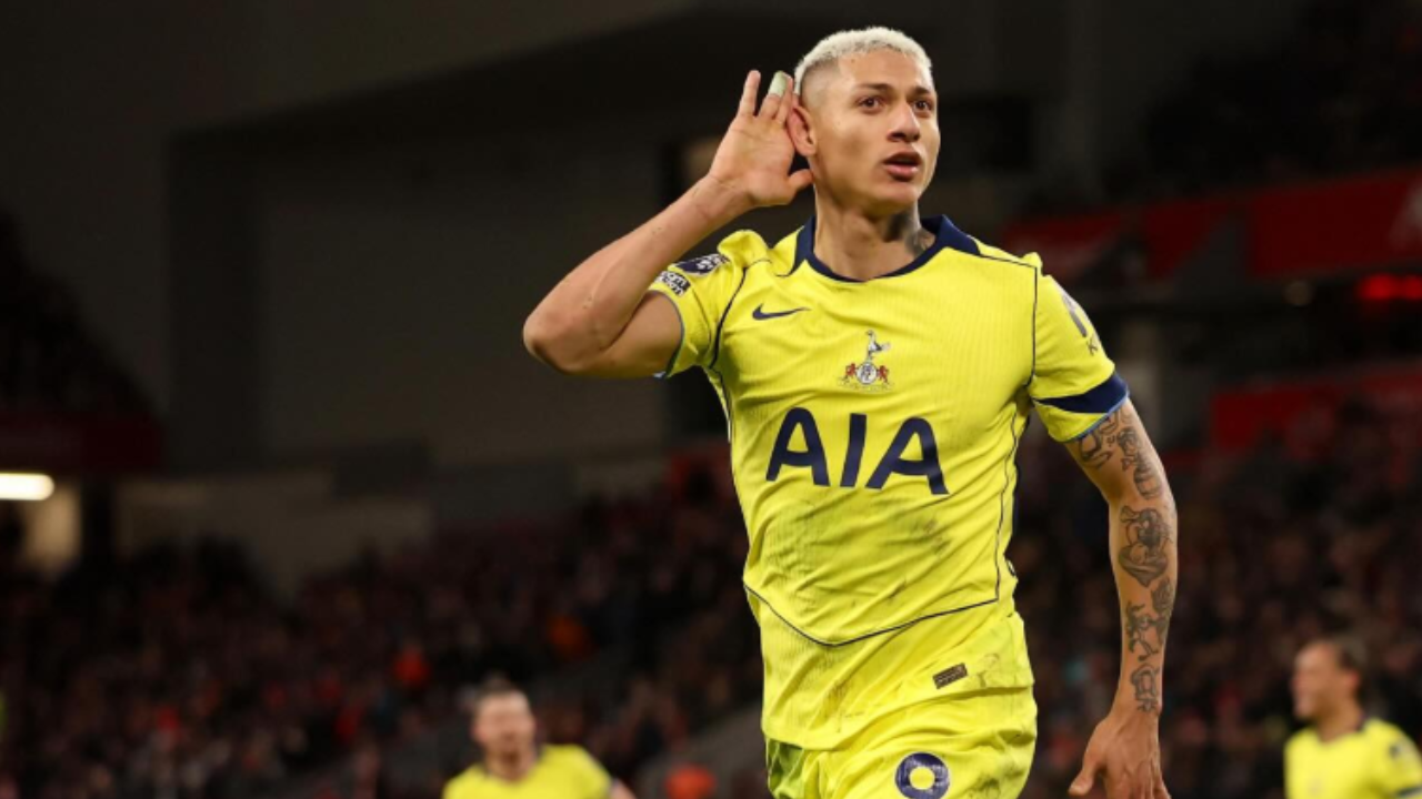 Richarlison acerta com Trabzonspor e se aproxima de saída do Tottenham