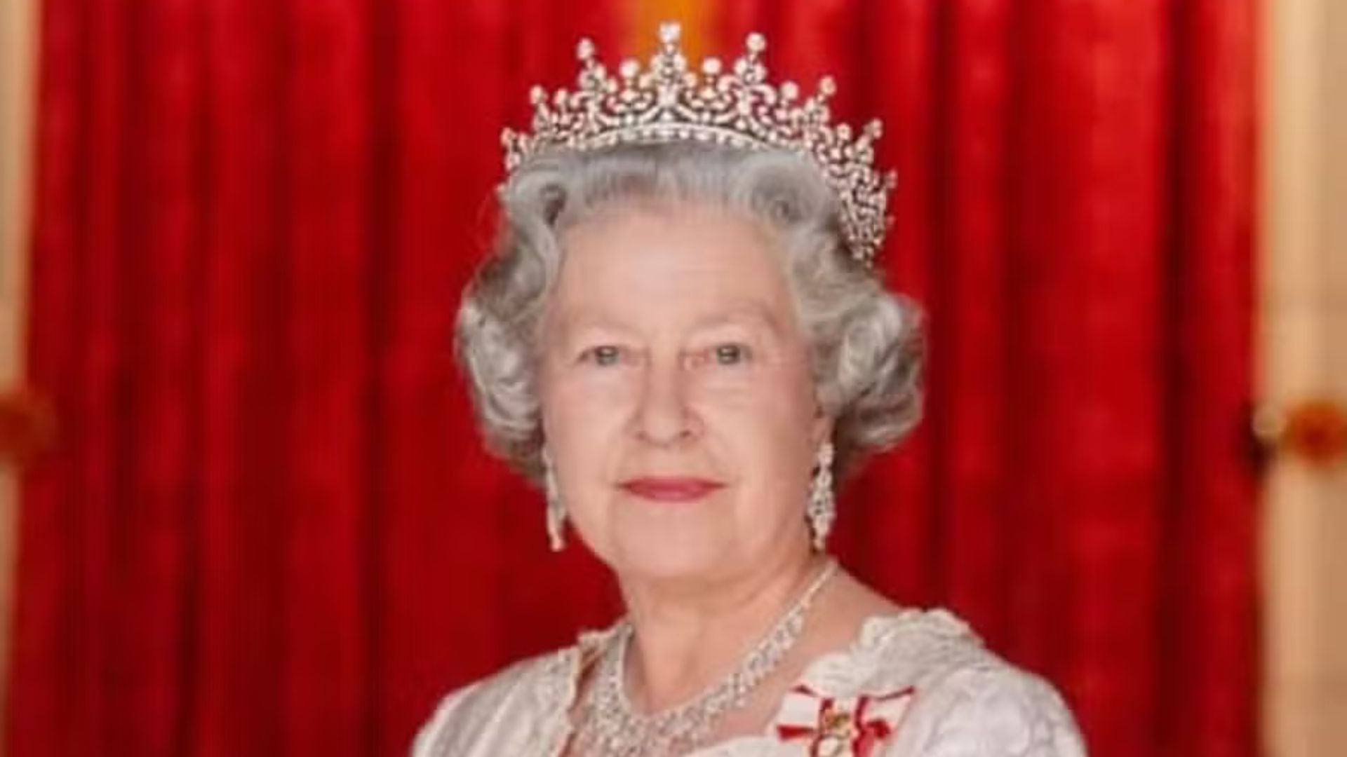 Cabeleireiro da Rainha Elizabeth II entrega detalhes de beleza inéditos da monarca