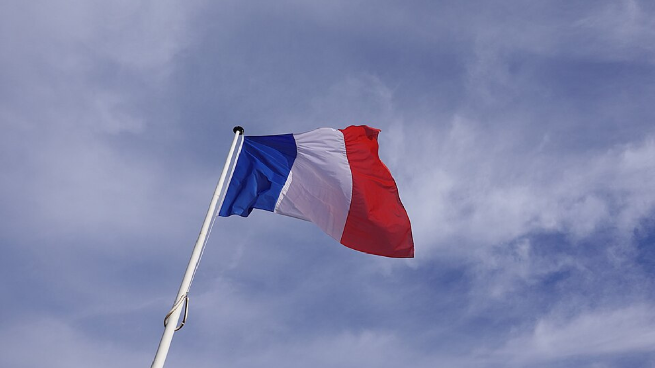 Bandeira francesa | reprodução/wikimedia commons/Guilhem Vellut