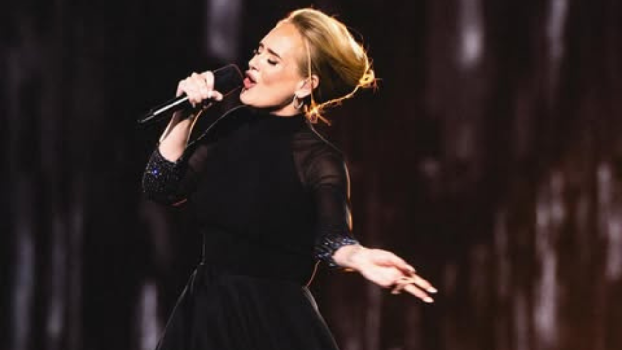 Novo álbum de Adele chega no segundo semestre de 2027