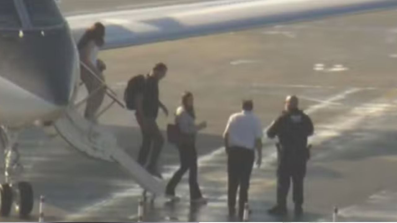 Flávio Bolsonaro chega aos EUA após embarcar em avião com destino a Miami