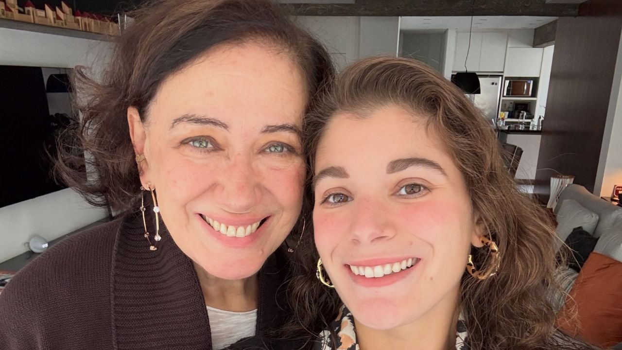 Lília Cabral recebe homenagem da filha e se emociona no “É de Casa”