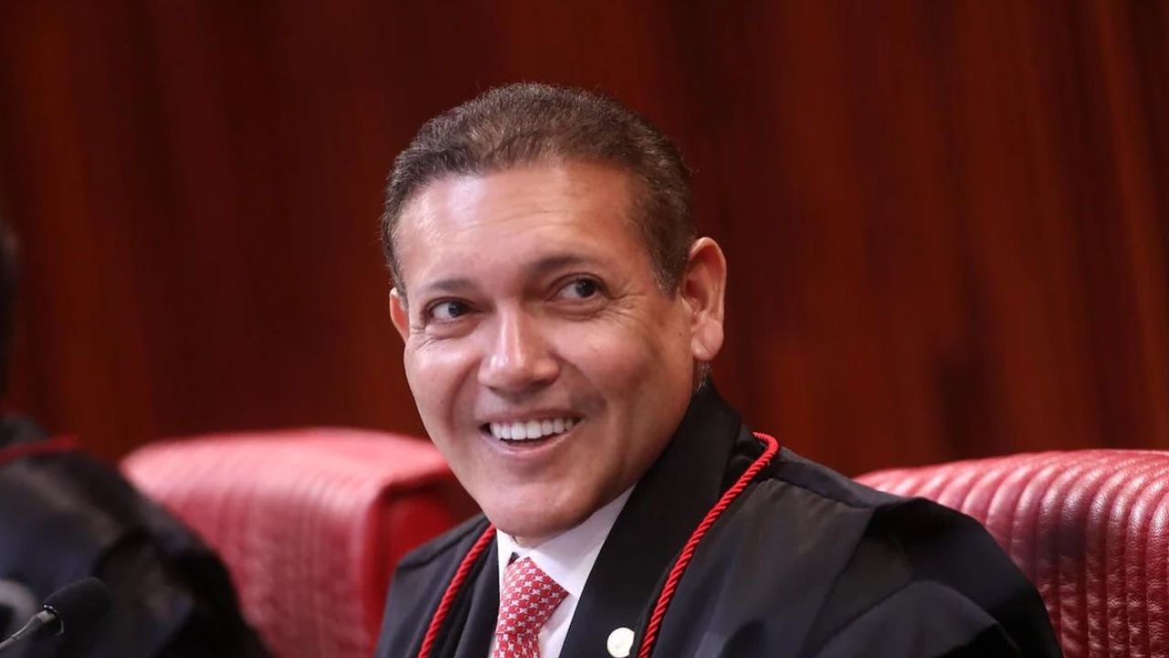 Nunes Marques ordena suspensão do canal “Exército do Lula” após ação da campanha de Flávio