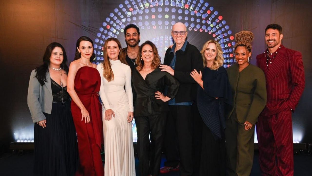 Parte do elenco de "Avenida Brasil 2" I Reprodução/Foto: Maurício Fidalgo/Globo