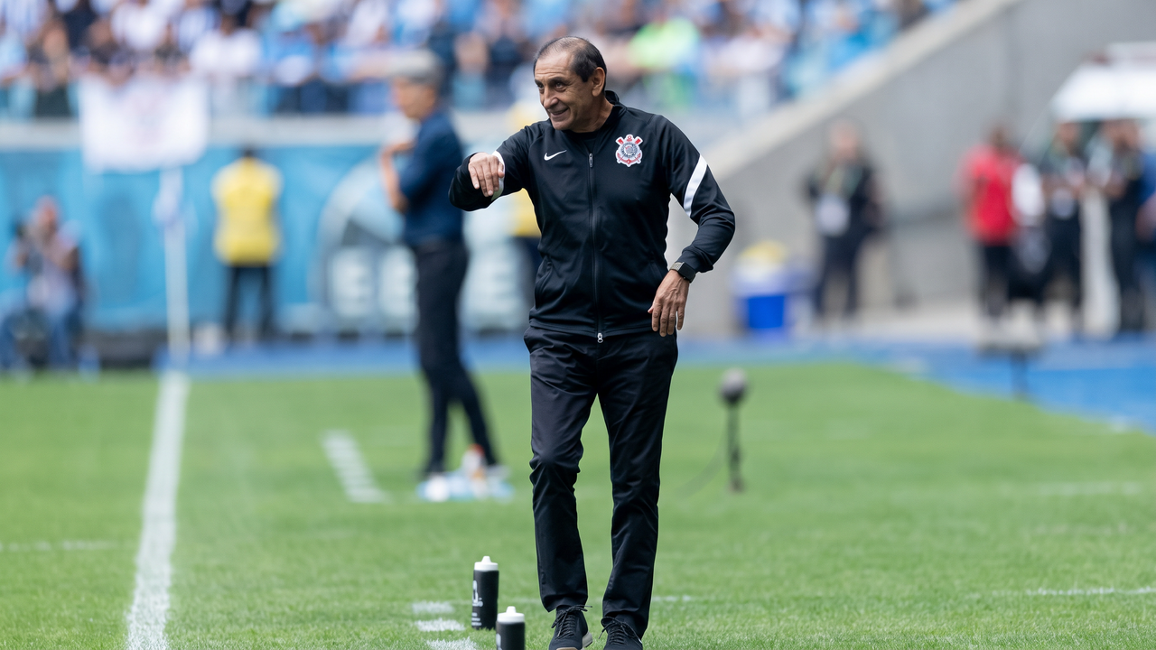 Ramón Díaz ganha força e pode voltar para o Corinthians