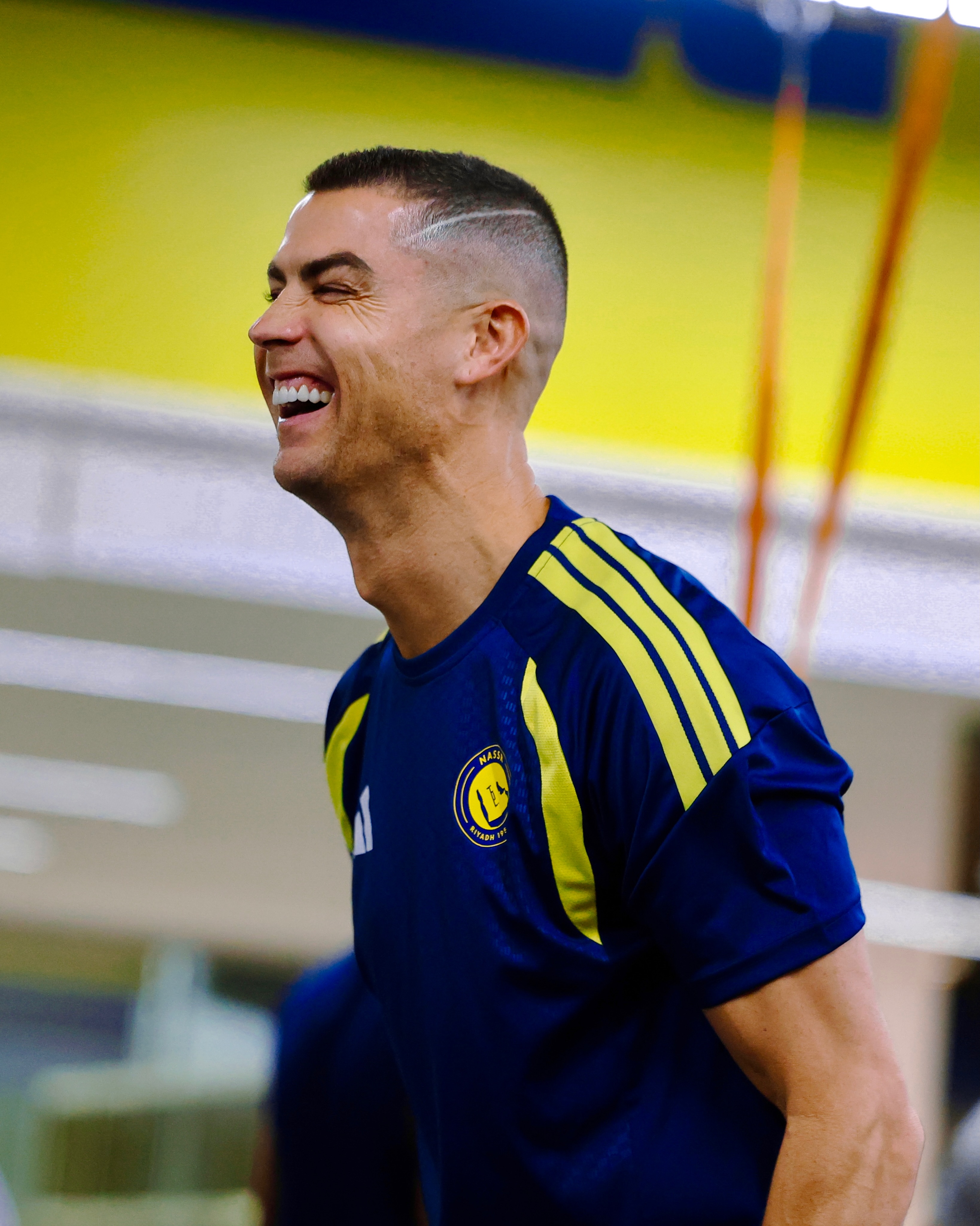 Cristiano Ronaldo reaparece no Al-Nassr com novo visual após saída da seleção de Portugal