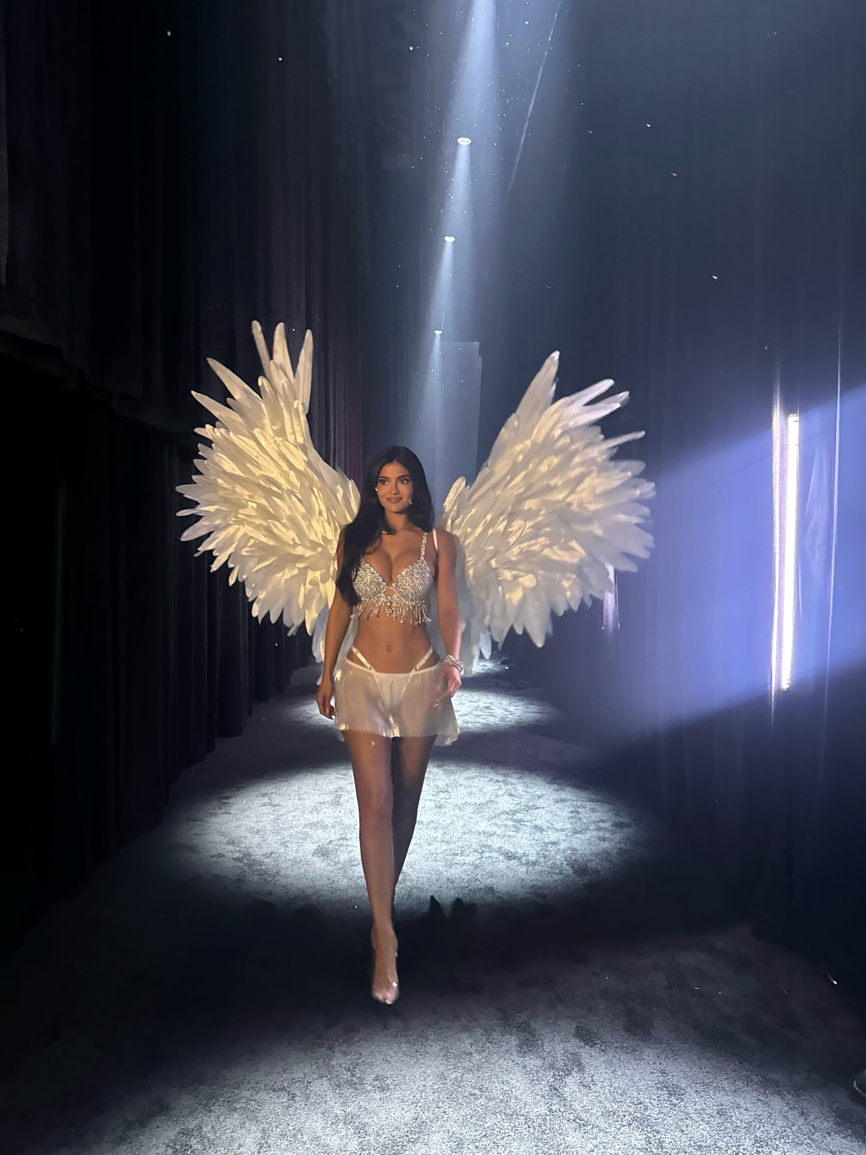 Escolha de Kylie Jenner para usar sutiã milionário da Victoria’s Secret gera debate; entenda a decisão Escolha de Kylie Jenner para usar sutiã milionário da Victoria’s Secret gera debate; entenda a decisão