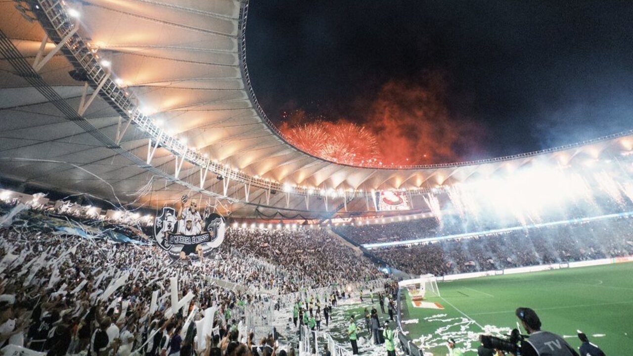 Presidente do Vasco afirma que clube defende revisão da concessão do Maracanã Torcida do Vasco da Gama presente no Maracanã