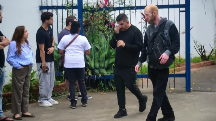 Despedida de Lito Sousa reúne admiradores e família na zona norte de São Paulo
