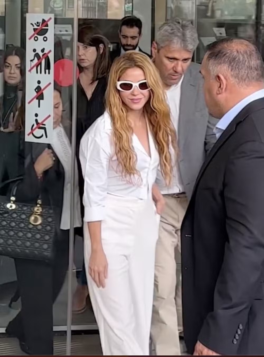 Shakira e Gerard Piqué se reencontram para ajustar visitas aos filhos