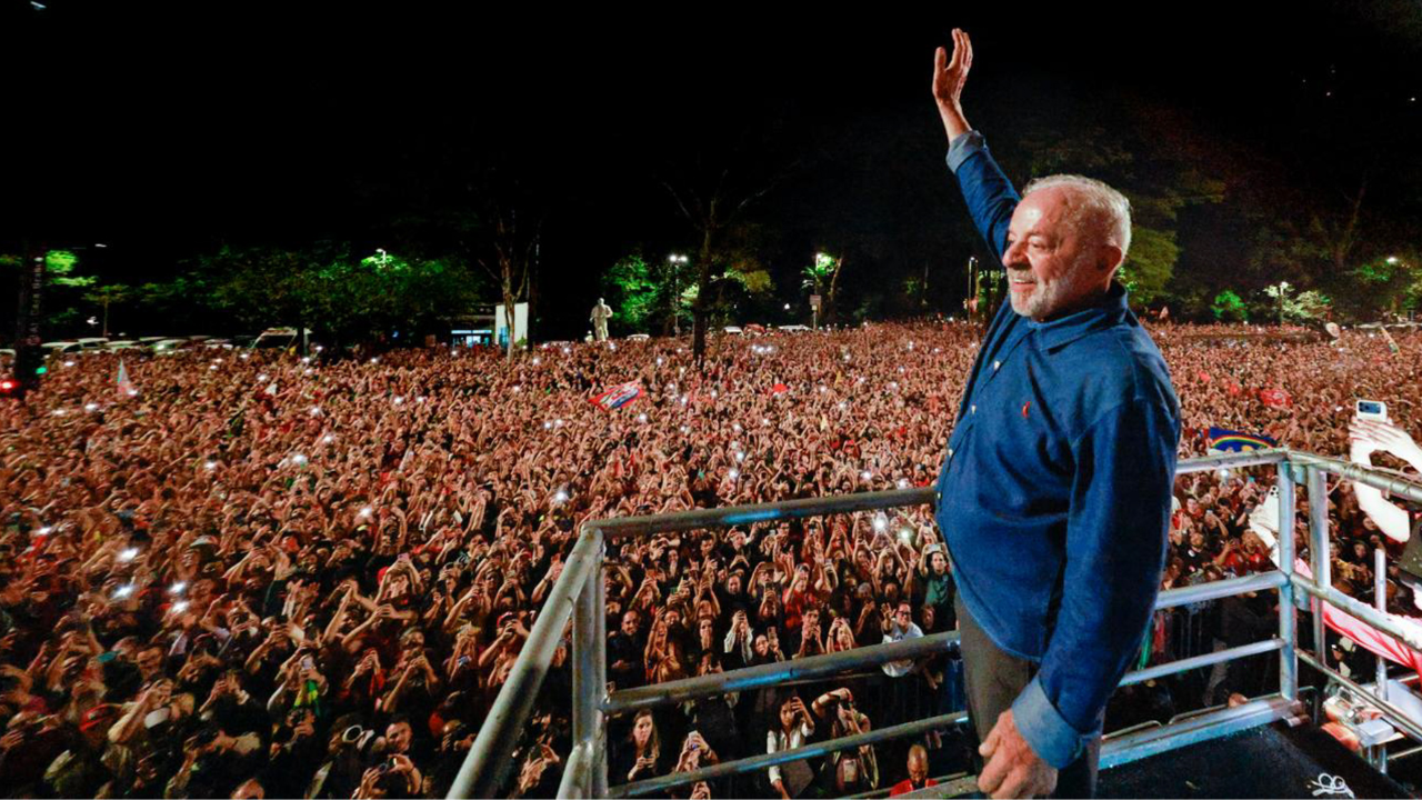 Lula recebe parabéns de líderes mundiais por eleição