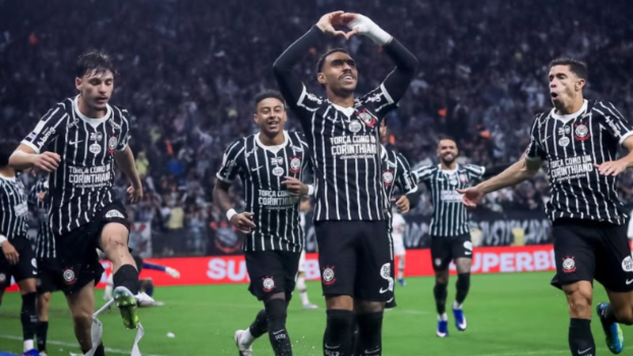 Atraso em direitos de imagem pode levar jogadores do Corinthians a rescindirem seus contratos